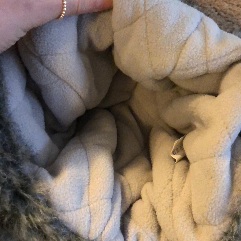 winter hat - Picture 2 of 3